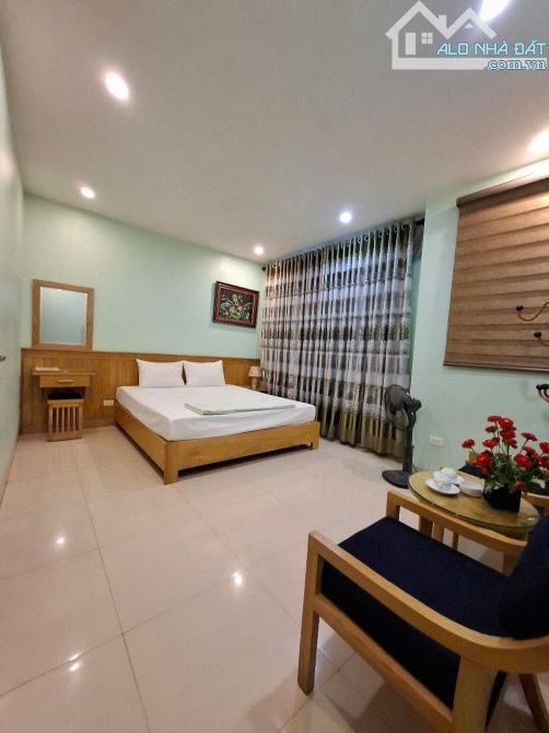 NHÀ NGHỈ DÒNG TIỀN LỚN 70TR/T, 7 PHÒNG THANG MÁY, DỊCH VỤ KHU A YÊN NGHĨA 50M 6 TẦNG 18 TỶ