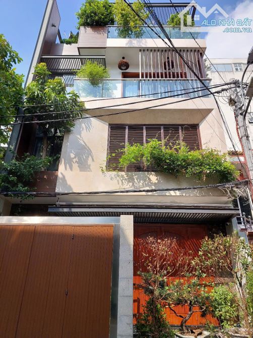 Bán nhà biệt thự hẻm ôtô DT 8 x14m 4 tầng, khu an ninh tốt, giá 15 tỷ thương lượng