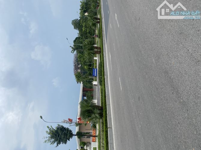 NGUYÊN KHÊ QL3, khoảng 3 t.ỷ sở hữu mảnh đất ĐƯỜNG THÔNG Ô TÔ CHẠY VÒNG QUANH, KHÔNG LỖI