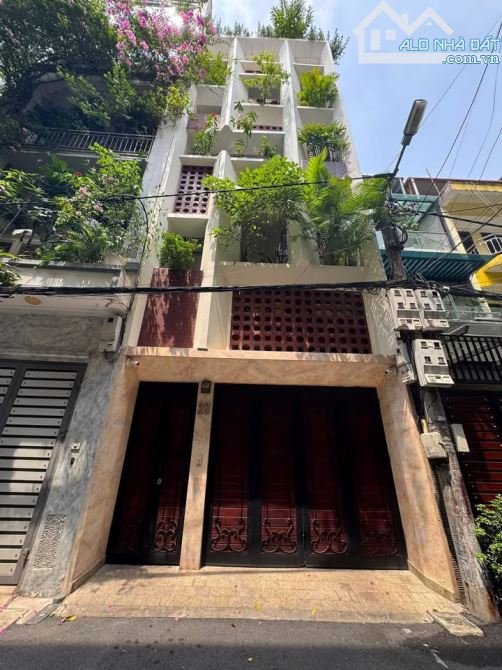 Bán Nhà Phân Lô Linh Lang 80m2, 5 Tầng, Ô Tô Tránh - Kinh Doanh Giá 31,x Tỷ