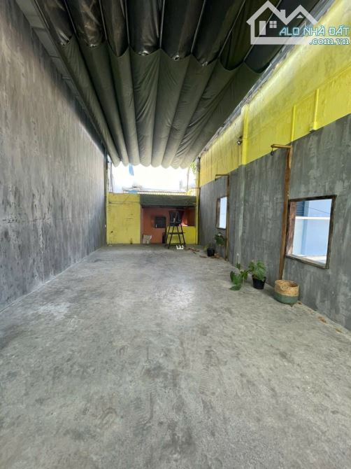 BÁN CĂN NHÀ 02 TẦNG MẶT TIỀN THI SÁCH , P NHA TRANG GIÁ 8,8 TỶ