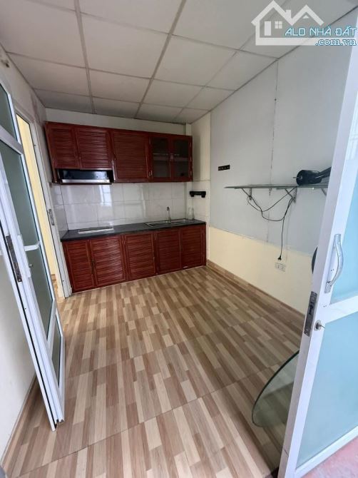 Bán nhà phố Mỹ Đình 48m2 x 5T - Ngõ nông - Ô tô gần - KD - full Nt ở ngay 6,6 tỷ.