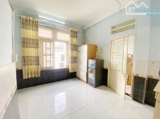 Nhà hẻm 8m Lạc Long Quân, Quận 11, DT: 7x12m, 4tầng, HĐT:40triệu Giá 12.2tỷ