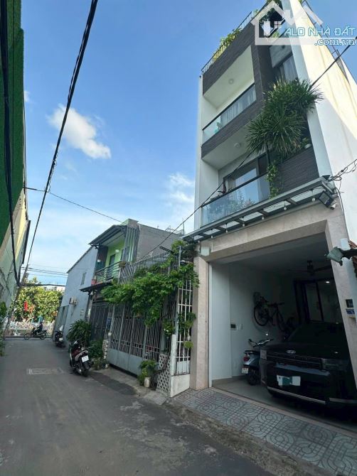 Chủ cần bán căn nhà tâm huyết cực đẹp xe hơi ngủ trong nhà sát  Aeon Tân Phú chỉ 8,7 tỷ!