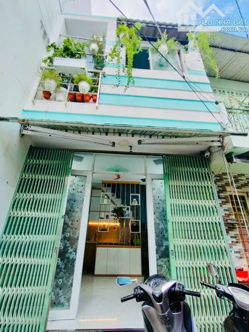 Bán nhà Đoàn Văn Bơ , F. Xóm chiếu , 22m2 , 2tầng . Giá 3.150 Tỷ 💲 TL 9 chủ