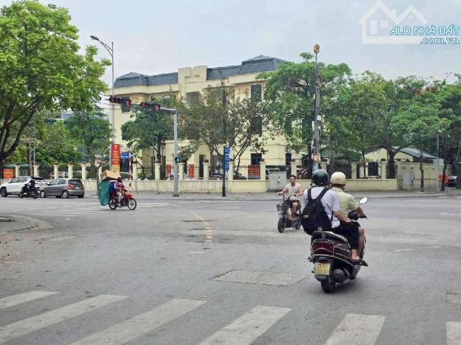 Bán đất Thượng Thanh, Việt Hung 80m, gần oto tránh nhỉnh 9 tỷ