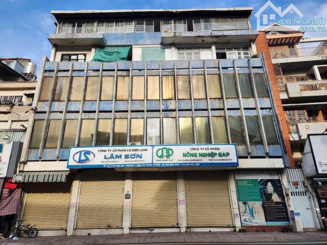 🌟 Bán tòa nhà mặt tiền cực đẹp Phú Nhuận  100m², Ngang 15m, 4 tầng , giá bán 38 tỷ!