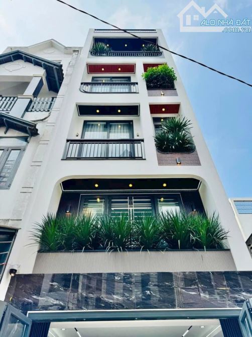 Bán nhà 5 tầng HXH Nguyễn Bặc - chợ Phạm Văn Hai, P3, 3.2 x 11m - 35m2, giá 7.4 Tỷ TL