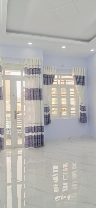 BÁN NHÀ ĐẸP SÁT TỈNH LỘ 10 - KHU TÊN LỬ.A - HẺM XE HƠI- ( 4X19M )
