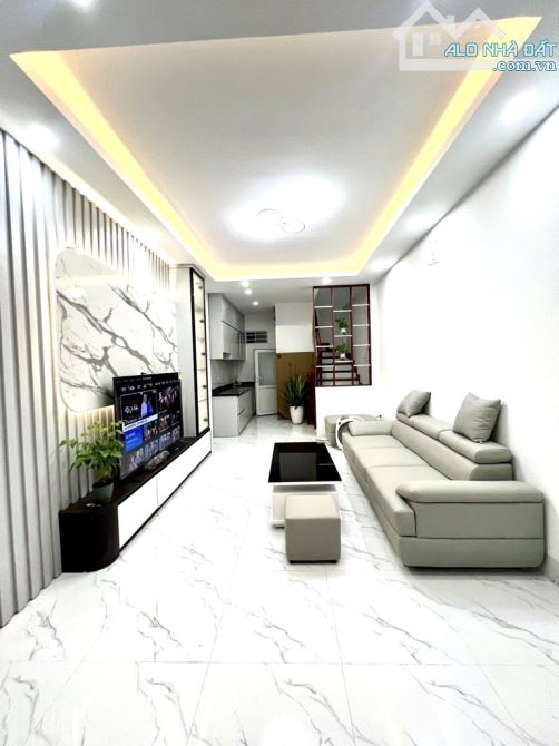 NHÀ PHỐ TRẦN QUỐC VƯỢNG-QUẬN CẦU GIẤY-TẶNG NỘI THẤT -30 m2-5 TẦNG-