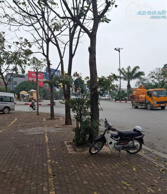 BÁN NHÀ MẶT PHỐ TRẦN KHÁT TRÂN - Q. HAI BÀ TRƯNG - VỈA HÈ - KINH DOANH - AN SINH ĐỈNH