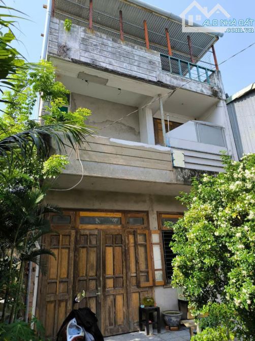 Đông Hưng Thuận( TTN-Q.12) bán nhà 2tầng 93m2 (6x15.5) gần QL 1A giá 4,7tỷ.