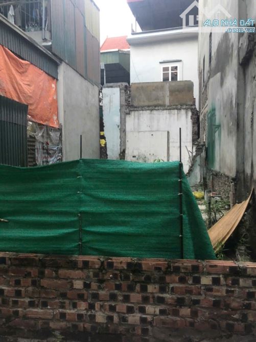 Bán đất Cựu Quán Hoài Dức_Dt 45m,Mt 4,25m_ô tô vào đất_💰Nhỉnh 4 tỷ vào đất_Tài chi