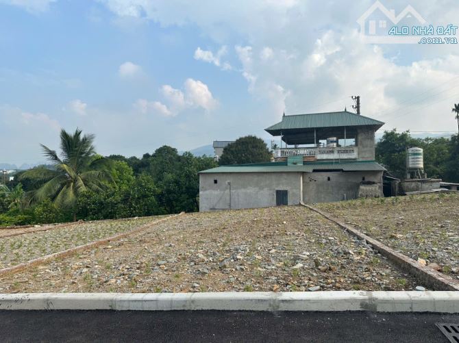 CHỈ 1,x TỶ CÓ NGAY LÔ ĐẤT CÓ DT 139m2 VỊ TRÍ ĐẸP SÁT KCN NHUẬN TRẠCH CÁCH TRỤC CHÍNH 700m