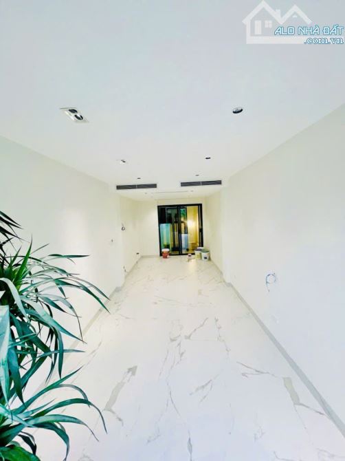 Bán nhà Bờ Sông Sét – DT35m MT 3,2 m 6 tầng thang máy ô tô tránh Chỉ 10,3 tỷ - 10
