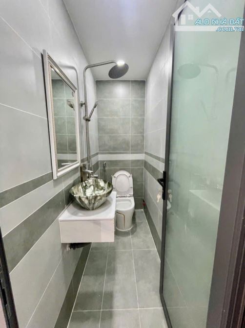 Bán nhà đẹp gần Phan Huy Ích, vào ở ngay, 4 tầng, SHR - 10
