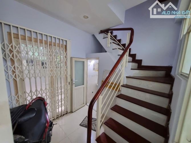 BÁN NHÀ HẺM XE HƠI ĐƯỜNG TRẦN KHÁCH DƯ-Q1-3 TẦNG-3PN-GIÁ 8,7 TỶ TL - 11