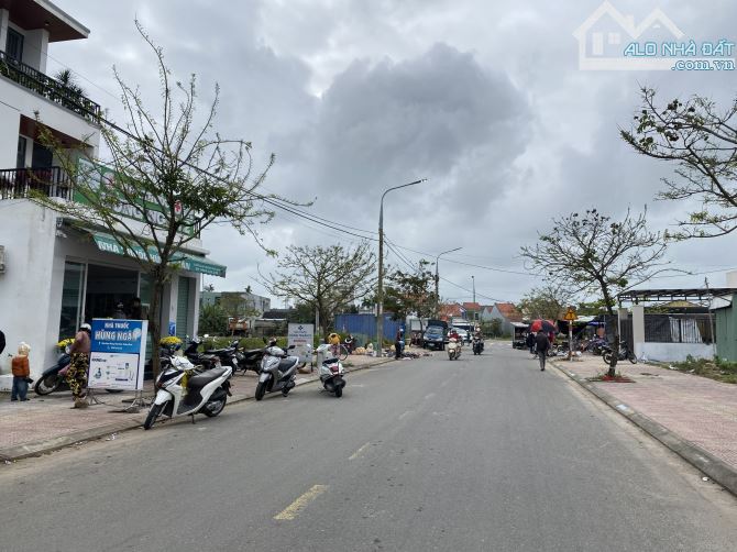 Khu phố chợ Lai Nghi (có sổ): Cần bán lô đất 2 mặt tiền; trong khuôn viên chợ. - 4
