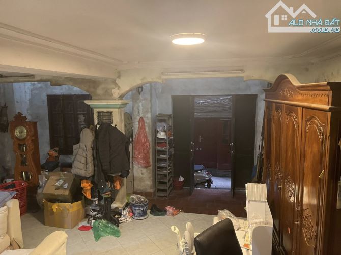 Bán nhà ngõ 612 La Thành, DT 70m, 3 tầng, MT 8.6m, giá 15.8 tỷ. - 1