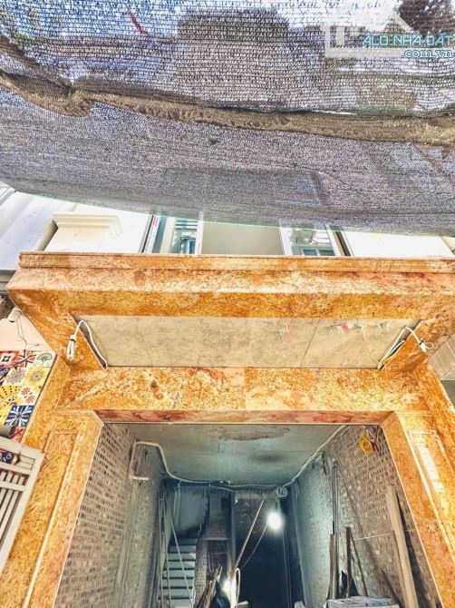 BÁN NHÀ 7T THANG MÁY PHÂN LÔ Ô TÔ TRÁNH KINH DOANH PHỐ TRẦN QUỐC HOÀN 45M2 MT 4M 23 TỶ - 1