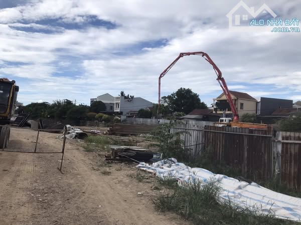 🏡 BÁN ĐẤT KIỆT NGUYỄN LÔ TRẠCH XUÂN PHÚ– TP HUẾ  300m2 full thổ cư - 1
