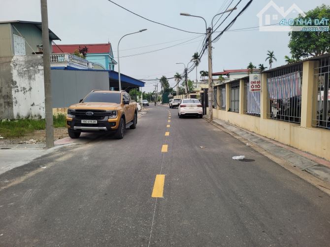 Siêu đẹp lô đất  mặt đường quỳnh hoàng giá chỉ 2,x tỷ - 1