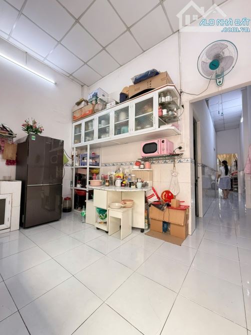 🔥BÁN GẤP GIẢM 600TR NHÀ - SÁT MẶT TIỀN LÊ VĂN KHƯƠNG, Q.12, 93M2-GIÁ CÒN 4.9 TỶ - 1