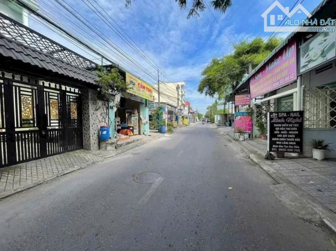 BÁN MT VỪA Ở VUA KINH DOANH TRẦN THỊ KHẮP, TÂN ĐÔNG HIỆP DĨ AN GIÁ 4.6 TI - 1