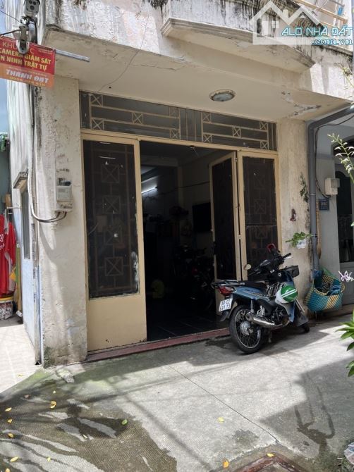 HOÀ HƯNG  -P.12- Q.10- DT: 33.7M2- 3 TỶ 7 - 1