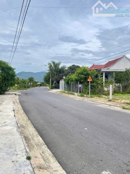 bán lô đất 2 mặt tiền đường thành hồ - 1