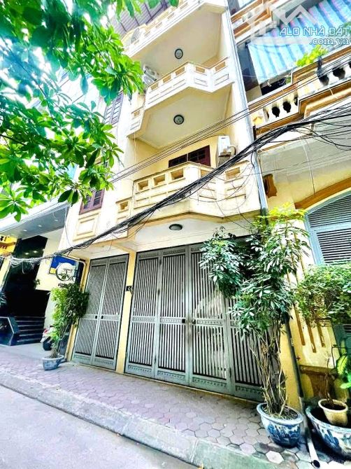 Nhà phố Nguyên Hồng thông Trúc Khê, Kinh doanh Phân lô Vỉa hè 66m², hơn 20 tỷ Ô tô tránh - 1