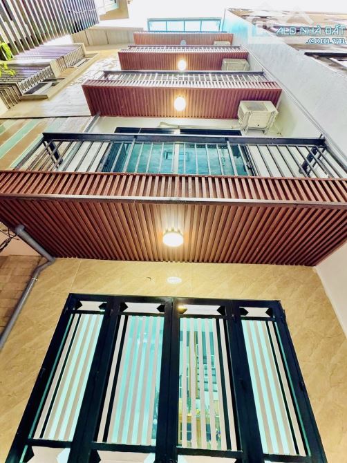 NHÀ HIẾM CHÙA BỘC – 2 MẶT NGÕ – 50M² – 7 PHÒNG NGỦ – CHỈ CÁCH Ô TÔ VÀI BƯỚC - GẦN PHỐ - 1