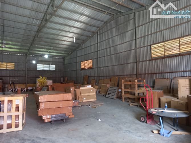 CHO THUÊ KHO PHƯỜNG TÂN HƯNG  - TPHCM - QUẬN 7 - Đường Bế Văn Cấm DT 900m. - 1