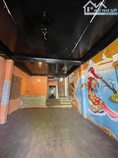 BÁN CĂN NHÀ 02 TẦNG MẶT TIỀN THI SÁCH , P NHA TRANG GIÁ 8,8 TỶ - 1
