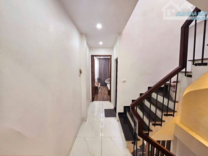 Bán Nhà Phân Lô Mặt Phố Lý Thường Kiệt 45m2 5 Tầng Giá 12 Tỷ - 1