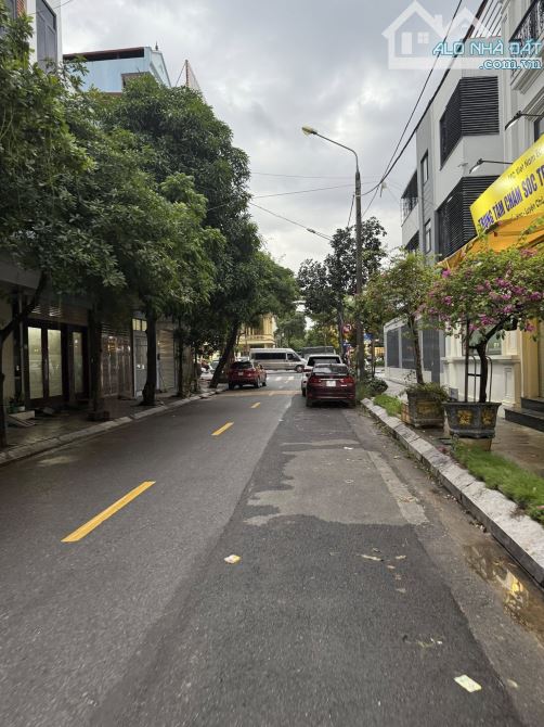 Bán nhà mặt phố Văn Phúc Văn Phú Hà Đông Ô tô Vỉa hè Kinh doanh DT 30m2-5T giá nhỉnh 10tỷ - 1