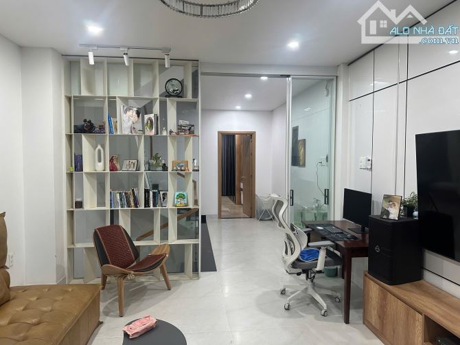 Chủ cần bán căn nhà tâm huyết cực đẹp xe hơi ngủ trong nhà sát  Aeon Tân Phú chỉ 8,7 tỷ! - 1