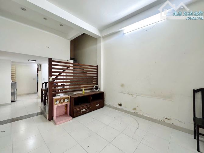 Bán nhà Bình Thạnh 3 tầng BTCT 4PN _ Xe hơi tránh đậu cửa - 1
