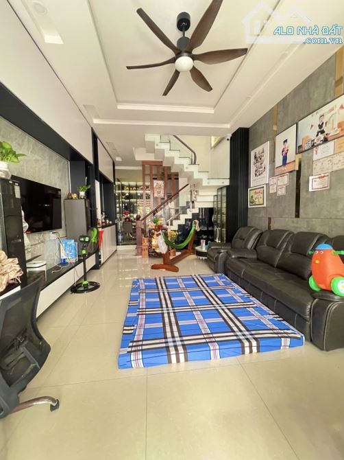 🏡NHÀ 4 TẦNG KHU DÂN CƯ ĐIỀN THUẬN HẺM XE HƠI 8M ĐƯỜNG THẠNH XUÂN 25 QUẬN 12 CHỈ 5,46 TỶ- - 1