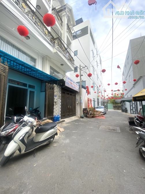 Nhà 4 Tầng Khu VIP phân lô đường THẠNH XUÂN 33, Q12, Dt 66m2 (4x17), đường 8m. - 1