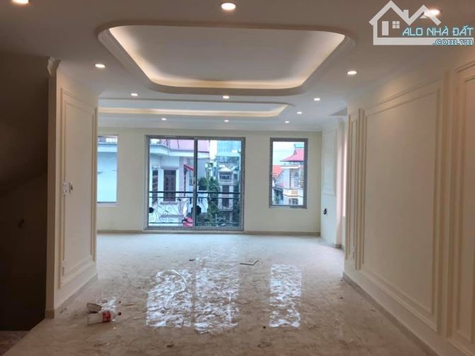 BÁN NHÀ CẦU GIẤY 60M X 7 TẦNG MT 6M VĂN PHÒNG CTY  LÔ GÓC; THANG MÁY; - 1