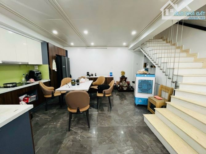 NHÀ DÂN XÂY 5 TẦNG FULL NT , TRỊNH VĂN BÔ , XUÂN PHƯƠNG , Ô TÔ NGỦ TRONG NHÀ - 1