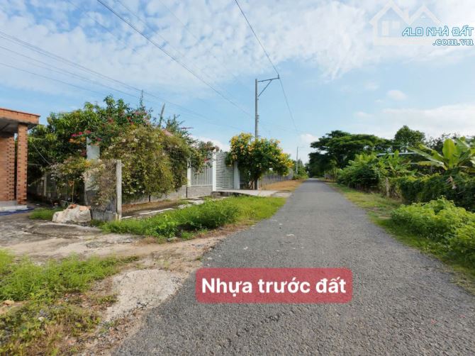 Bán đất Mặt Tiền nhựa đã có sẵn hàng rào, dt 270m, giá 399tr, gần ngay chợ - 1