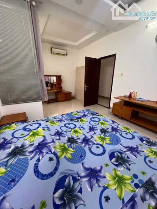 BÁN NHÀ CHDV 4 TẦNG ❌ 45TR/TH - HẺM 6m TRƯỜNG CHINH - 64m2 (4.4x14) - 8 TỶ - 1