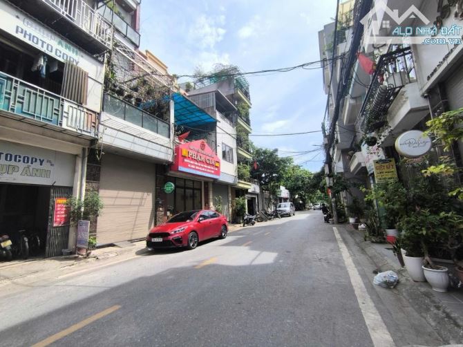 ĐỨC GIANG,LONG BIÊN 13tỷ 70m NGÕ Ô TÔ,VỈA HÈ KINH DOANH CHO THUÊ - 1