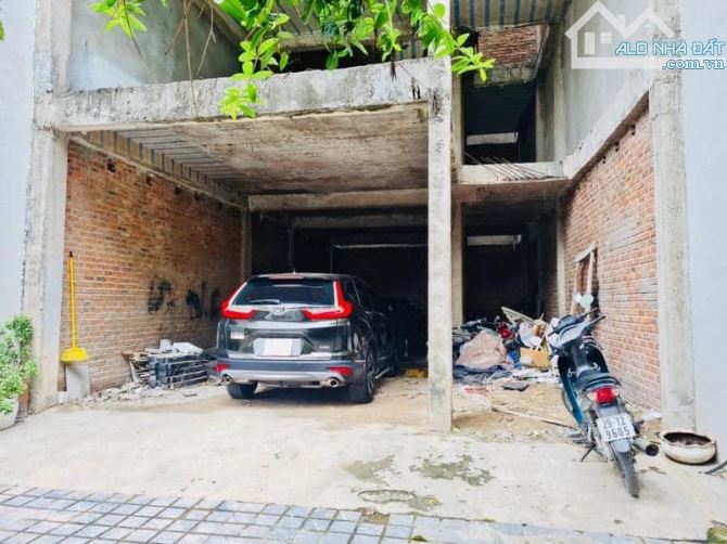 BÁN ĐẤT LÊ VĂN LƯƠNG 100M2 MT6,6M - TẶNG NHÀ THÔ 4 TẦNG - PHÂN LÔ Ô TÔ TRÁNH HV TƯ PHÁP - 1