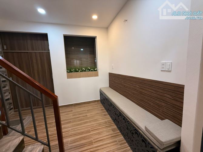 Bán nhà MT nội bộ Bùi Minh Trực- 4m x 13- 52m/2 - 1 trệt 4 Lầu + sân thượng - 4PN - F6 Q8 - 15