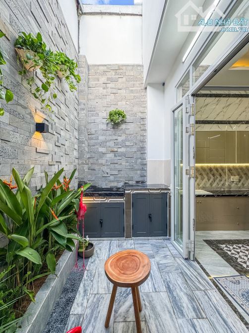 NHÀ TRỤC CHÍNH HẺM LIÊN TỔ 3-4 NGUYỄN VĂN CỪ CÓ SÂN ĐỖ Ô TÔ - 15