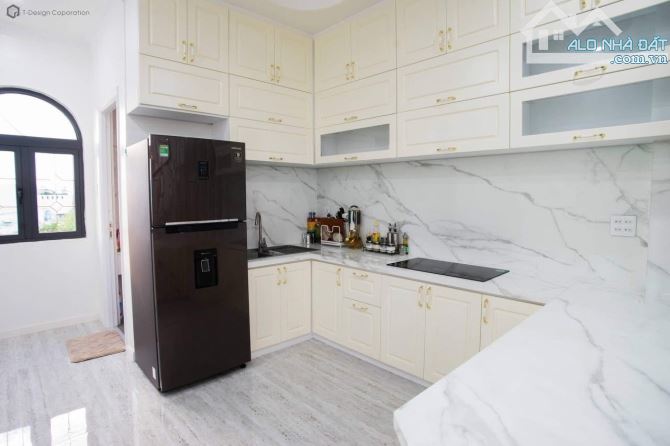Bán nhà 1 trệt 4 lầu mặt tiền 30/4 (đoạn hồ Mạc Thiên Tích ), p. An phú, q. Ninh kiều, TP - 16