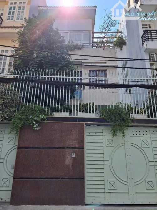 Bán biệt thự đẹp cao cấp đường Văn Chung , Tân Bình, 7,5x20m , 4 tầng , chỉ 26,5 tỷ tl - 2